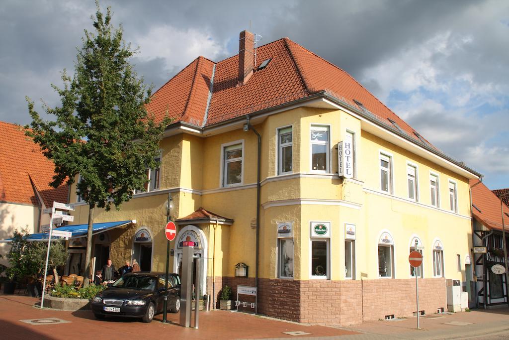 Отель Deutsches Haus Шпринге Экстерьер фото